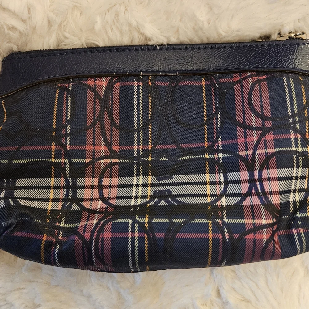Coach Navy Multicolor Plaid Wristlet Signature C Pattern Pink Clutch Hangtag - Picture 4 of 8